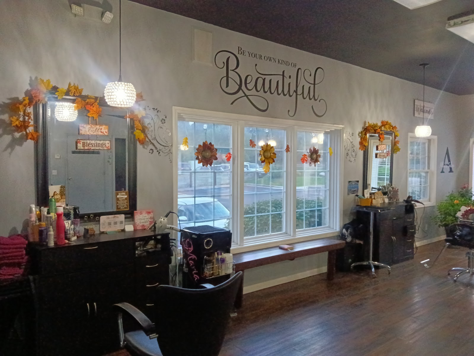 Look Sharp in Clarkston: Cuts, Color and Nails