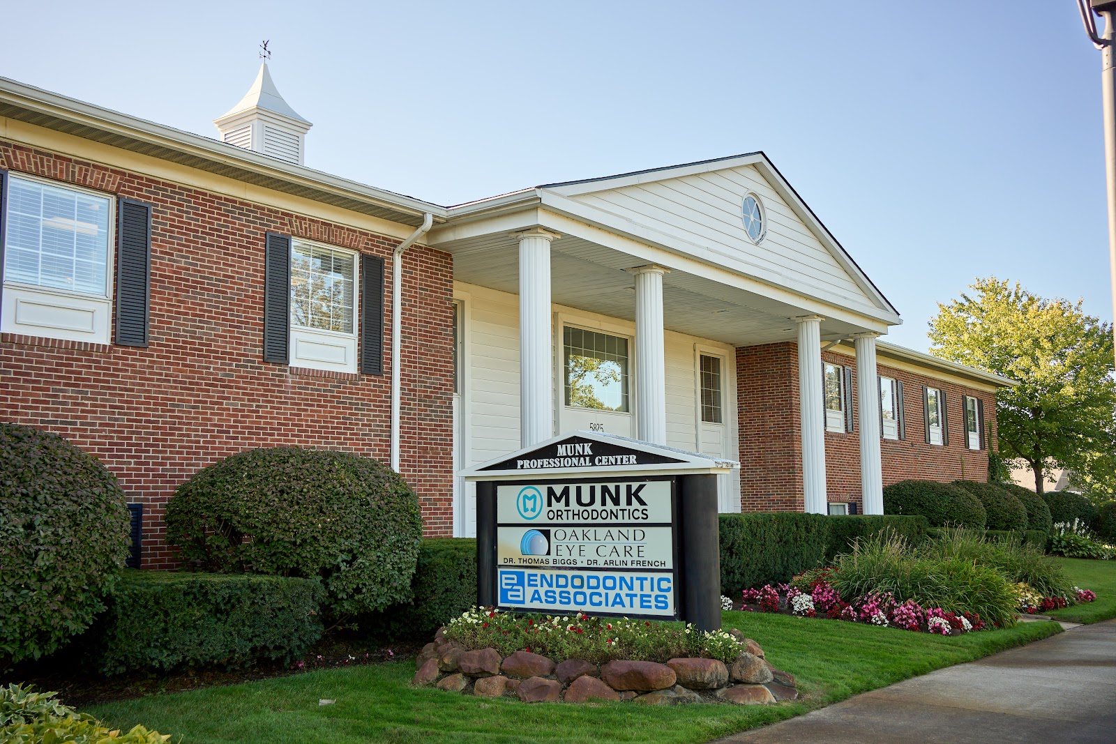 Endodontic Associates PC in Village of Clarkston