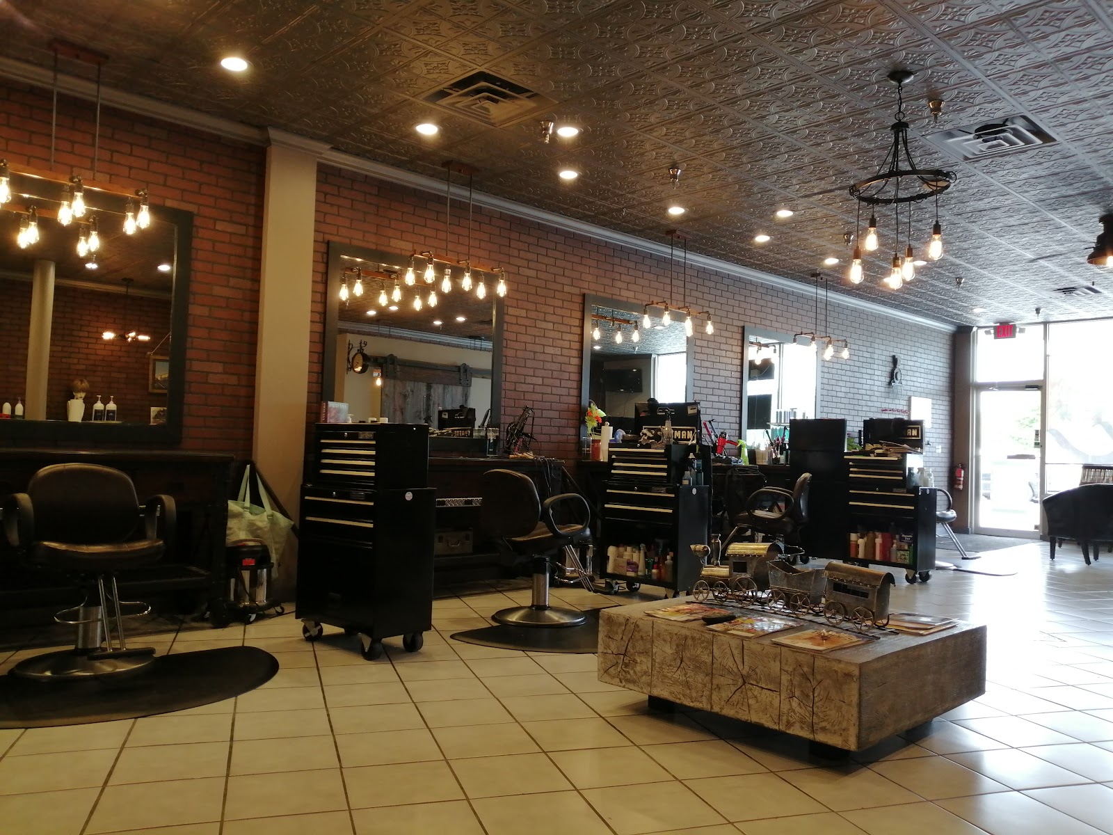G's Hair Junction — photo