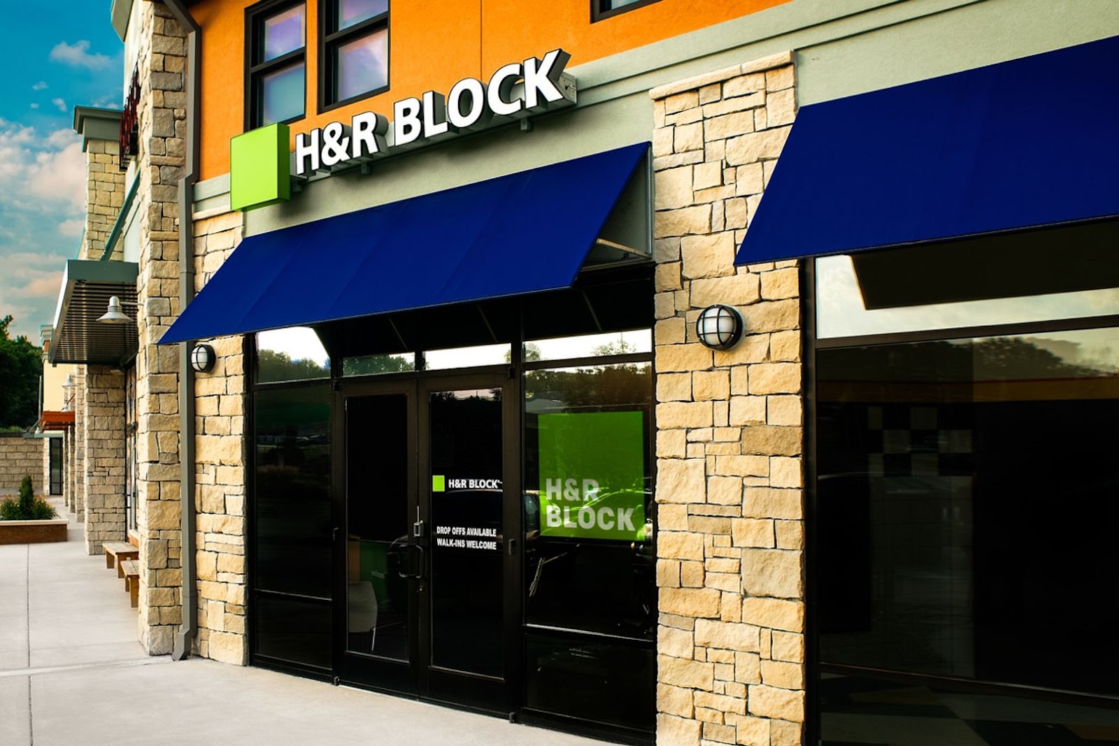 H&R Block in Village of Clarkston