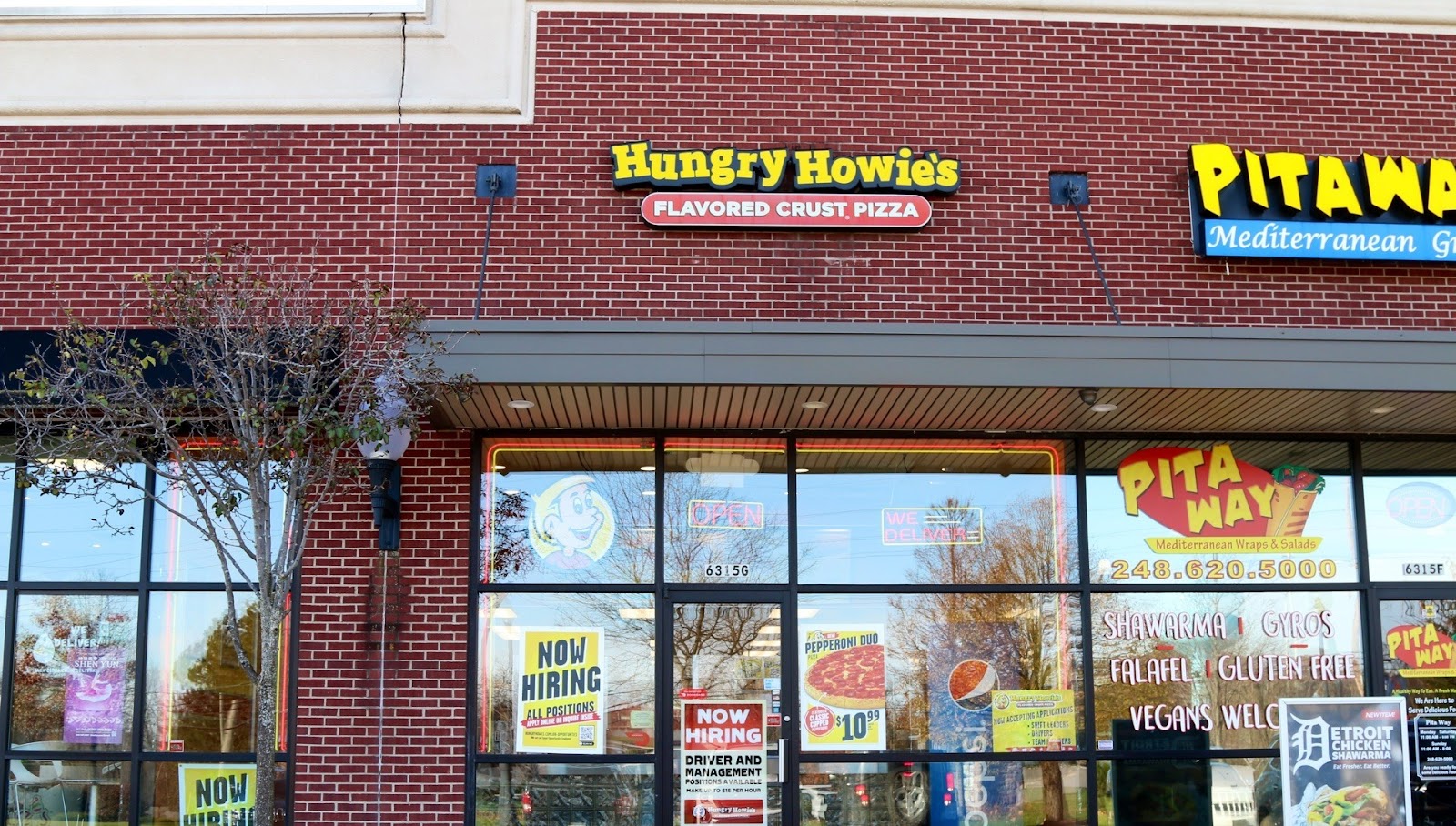 Hungry Howie's Pizza in Village of Clarkston