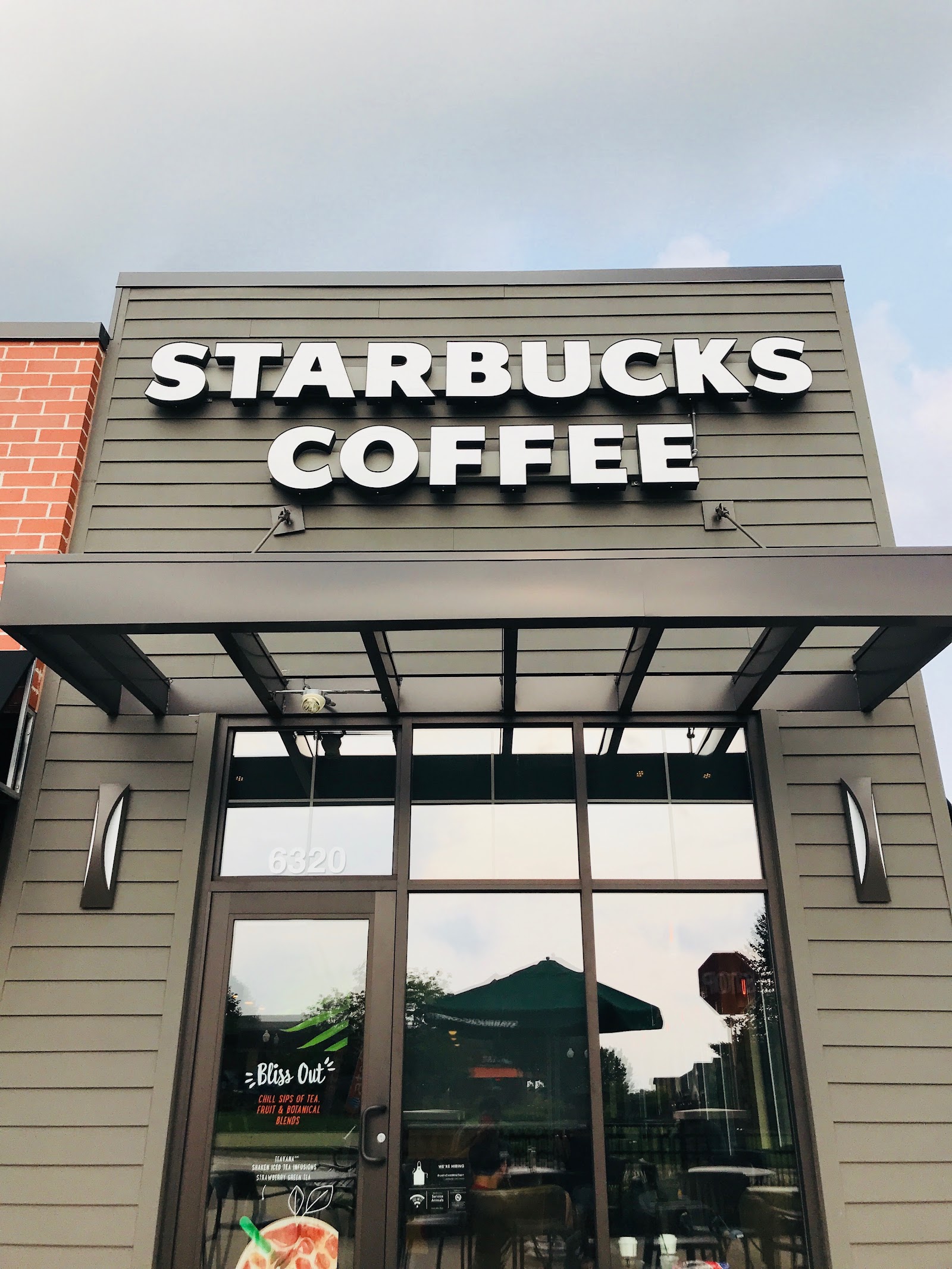 Starbucks Coffee Company in Independence Township
